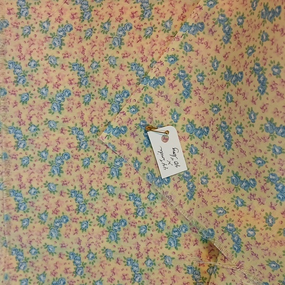 Vintage Fabric - Yellow, Blue, Pink - Picture 2 of 4